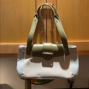 Mario Hernandez purse in excellent condition